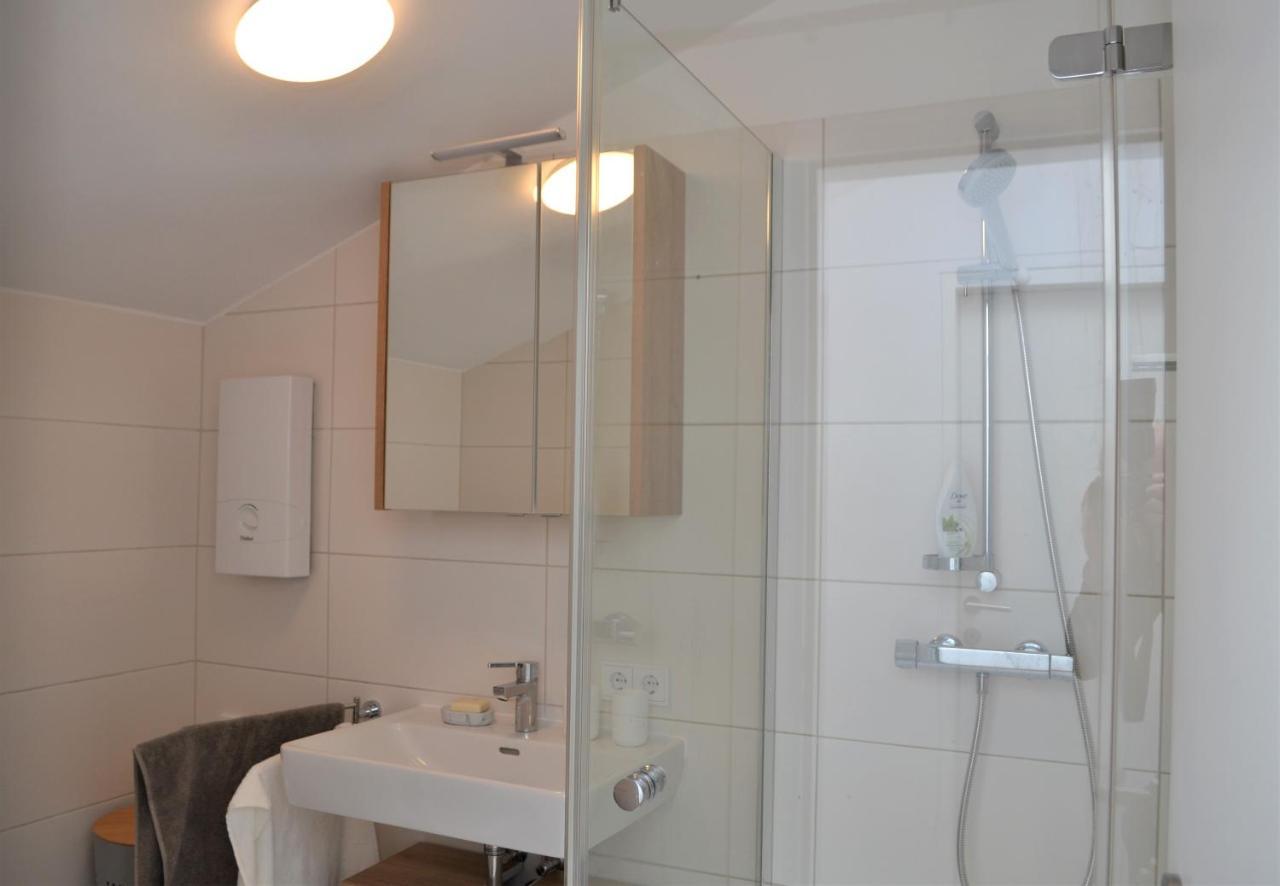 Ferienwohnung Mit Seeblick, Unterach Am Attersse Unterach am Attersee Ngoại thất bức ảnh
